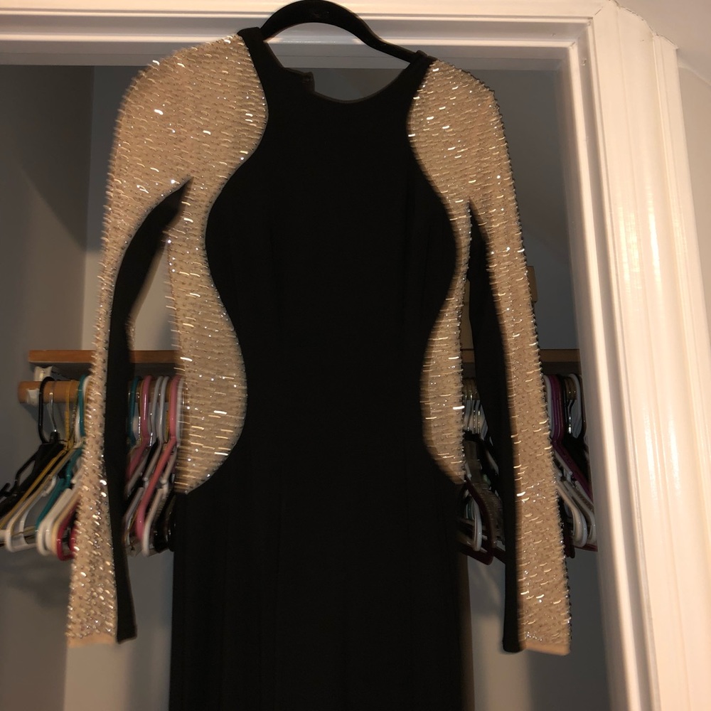 PROM DRESS - Picture 2 of 6